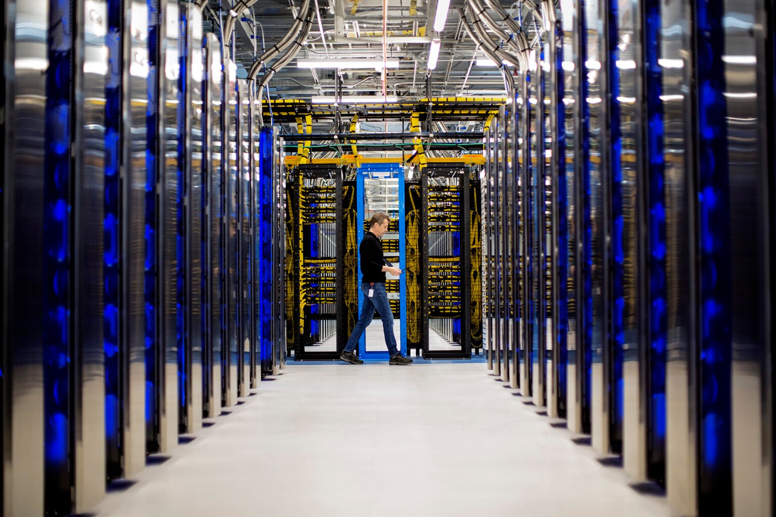 Microsoft sets to invest in Cloud Data Center Region in Saudi Arabia